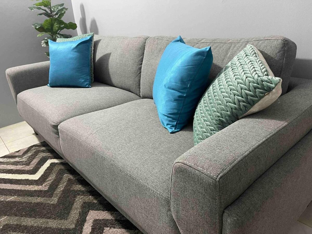 One Bedroom City Apartment Fully Ac With 24Hrs Security Kingston Dış mekan fotoğraf